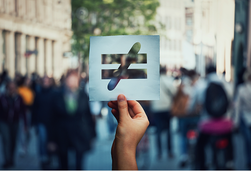 Investigação
e estratégia